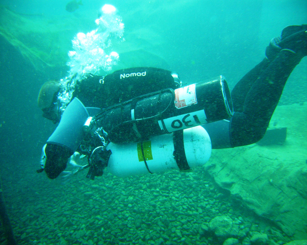 Sidemount